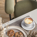 Conjunto de Xícaras em Porcelana Branca: Clássica e Elegância à Mesa