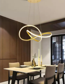 Lustre Pendente Dourado com Luz Escultural